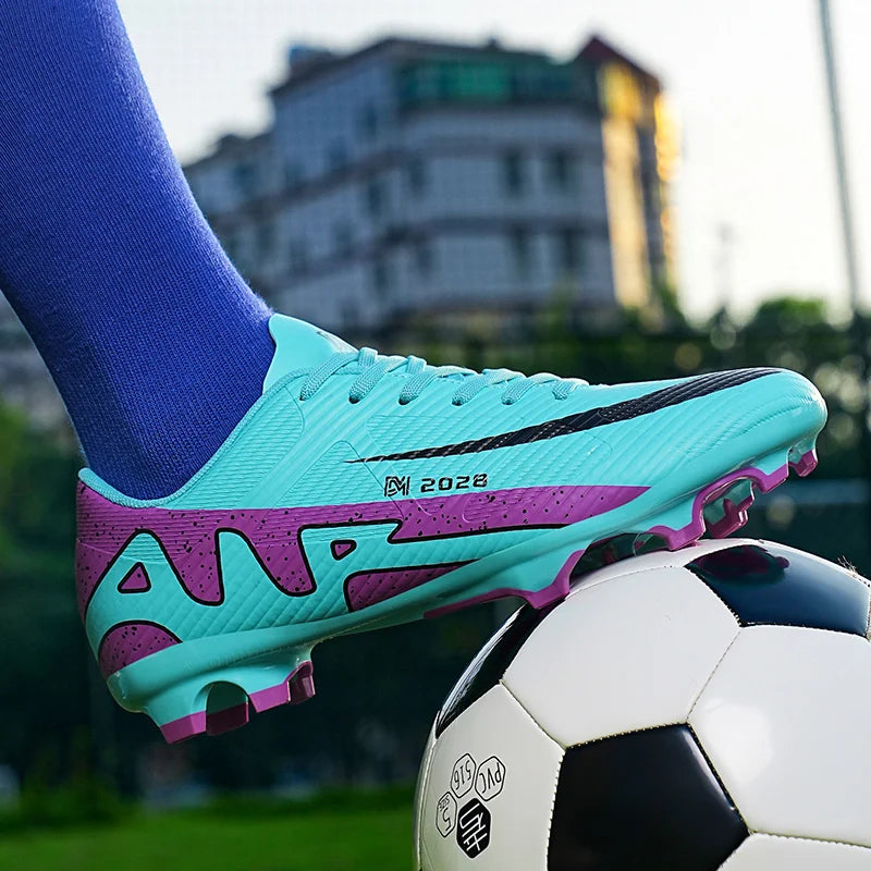 High Quality New Mens Soccer Shoes Society Ultralight Turf Soccer Cleats Kids Sneakers Training Football Boots Chuteira Campo