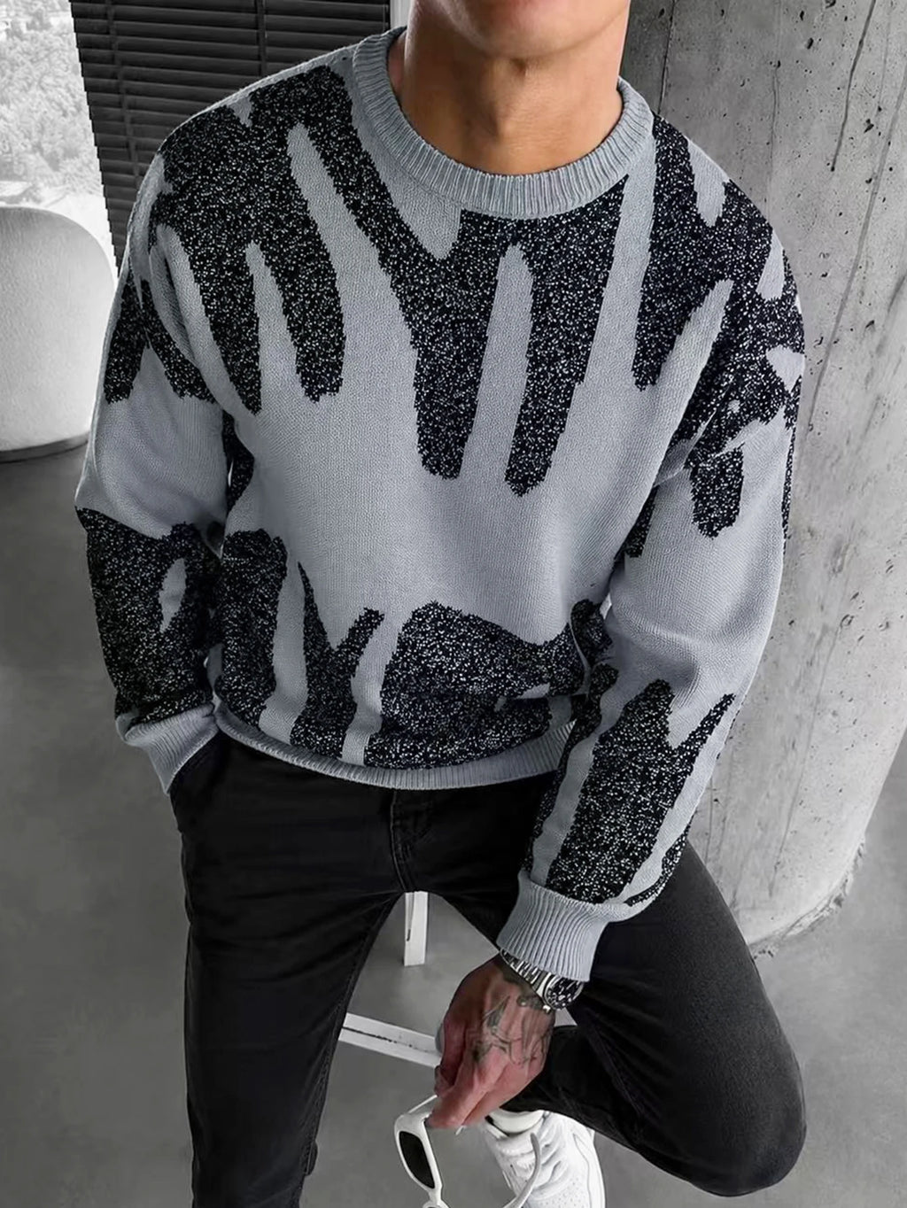 Men's Loose Crew Neck Knit Sweater Abstract Graffiti Jacquard Pullover 70% Viscose 30% Polyester S‑XL 1Pc