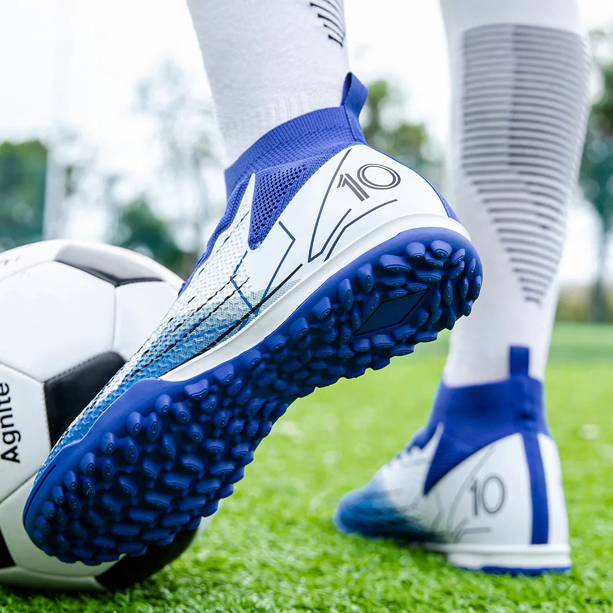 Short Spike Cleats New Competition Level Football Shoes for Men and Women Universal Professional Game Training Sports Shoes