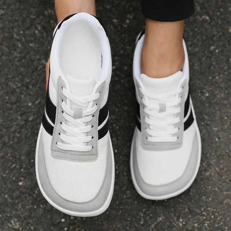 New Wide Toe Men Shoes Casual Versatile Soft Sole Wide Last Shoes Walking Sneakers Breathable Mesh Comfortable Barefoot Shoes
